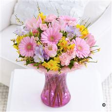 Large Scented Spring Perfect Gift with Chocolates